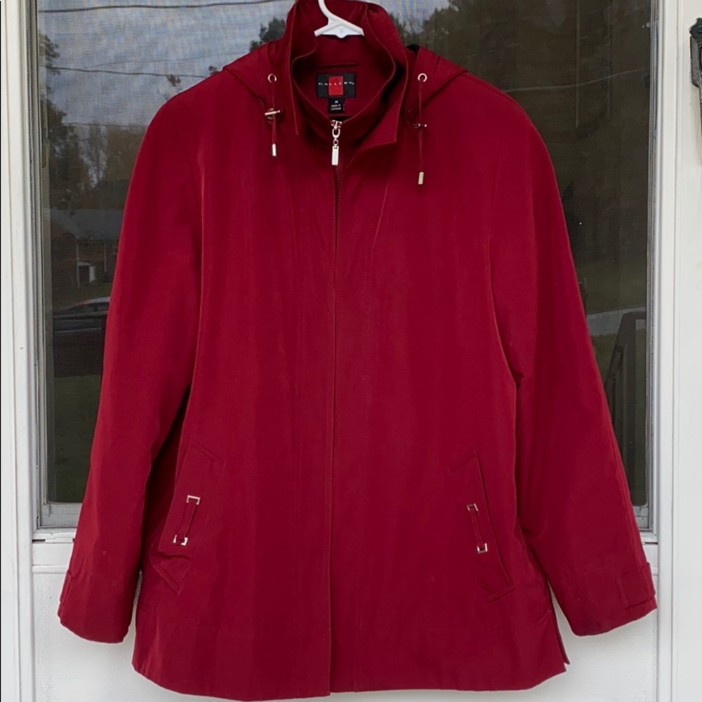 GALLERY - Rain jacket